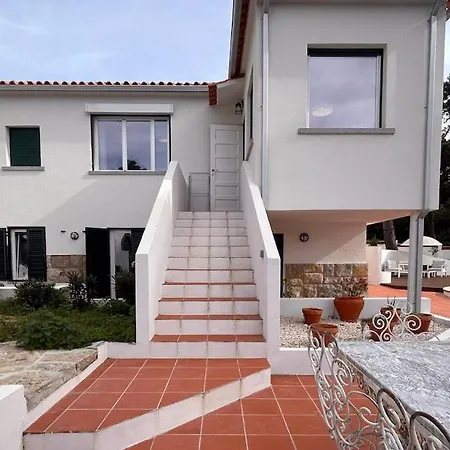 Fatima Villa Colares